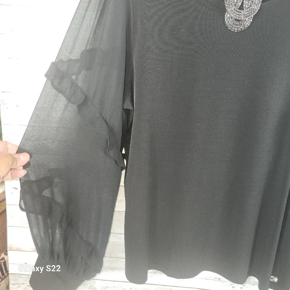 Calvin Klein, Women's Black Tunic Top With Sheer Ballon Long Sleeves and Cuffs. - Picture 5 of 11